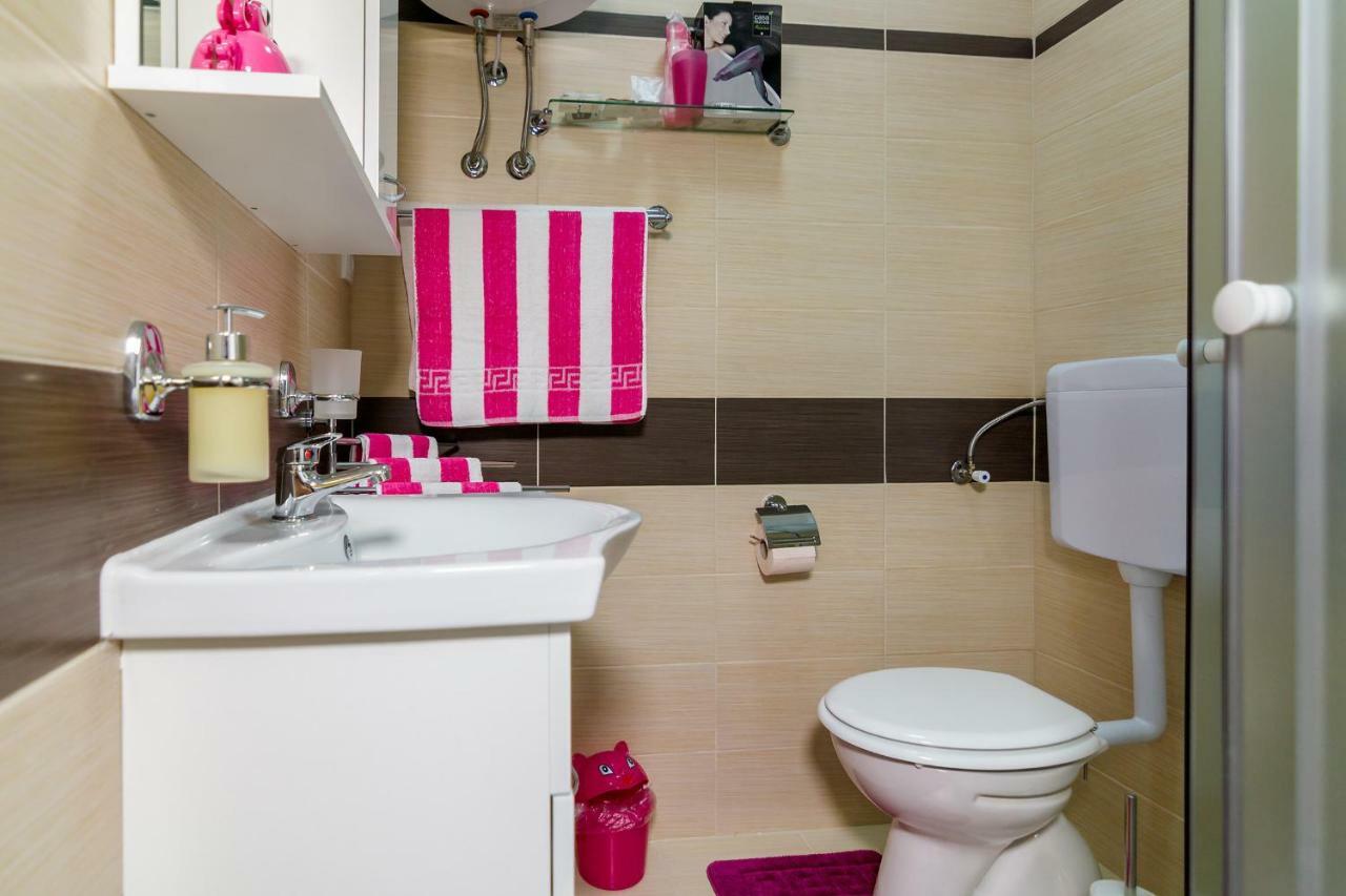 Apartment Trend 2 *